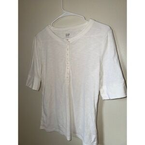 White Gap ribbed Henley top T-shirt basic coastal neutral casual boho harem
